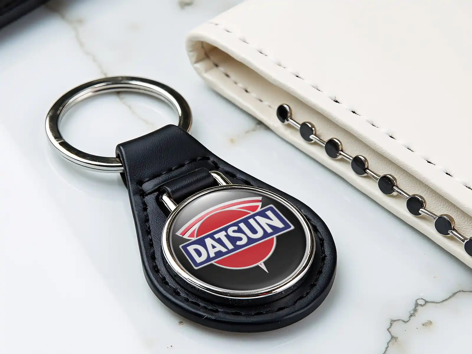 Datsun Borsa Chiavi In Pelle Fermo Lucido Taglio Elite